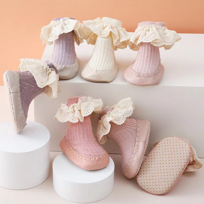 Baby Girl Ribbed Knitted Graphic Lace Design Non-Slip Mid Tube Shoes